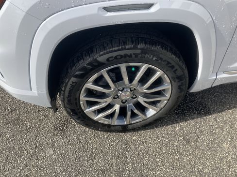 New 2026 GMC Terrain Denali w/ LPO, Floor Liner Package image 2