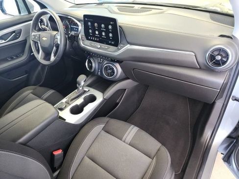 Certified 2025 Chevrolet Blazer LT FWD image 15