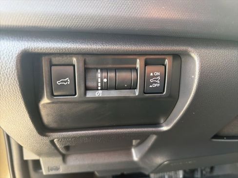 Used 2025 Subaru Forester Limited image 25