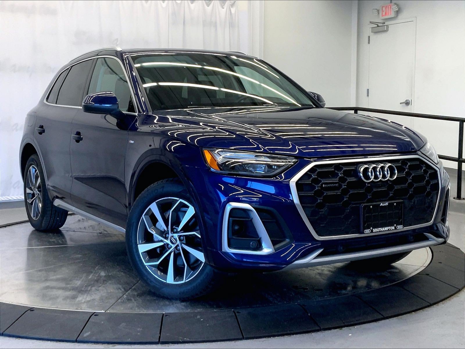 Certified 2023 Audi Q5 2.0T Premium Plus w/ Premium Plus Package AWD/4WD image 1