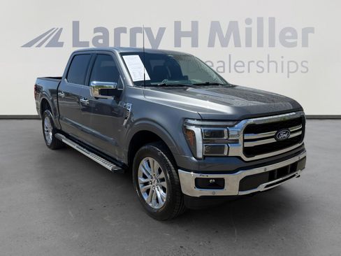 Used 2025 Ford F150 Lariat w/ Equipment Group 501A Mid AWD/4WD image 7