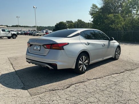 Used 2022 Nissan Altima 2.5 SL FWD image 5
