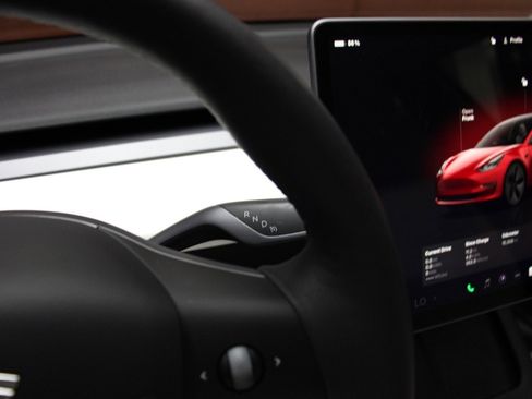 Used 2022 Tesla Model 3 image 14