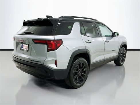 Used 2025 GMC Terrain Elevation w/ Technology Package II image 7