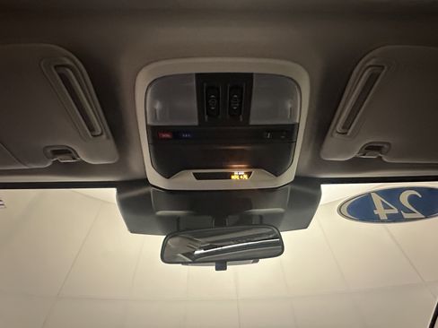 Certified 2024 Subaru Crosstrek 2.0i Premium image 16