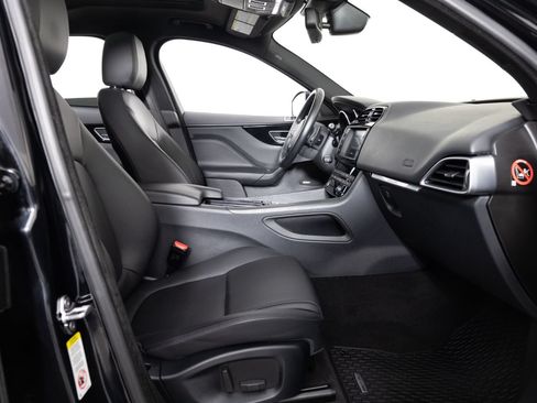 Used 2018 Jaguar F-PACE Premium AWD/4WD image 26