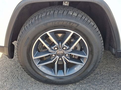 Used 2019 Jeep Grand Cherokee Limited w/ Mopar Chrome Edition Group image 27