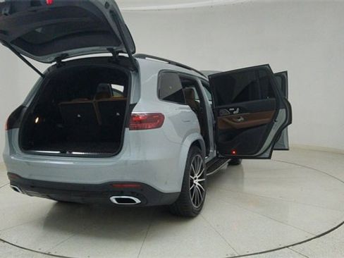 Used 2025 Mercedes-Benz GLS 450 4MATIC image 81