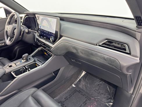 Used 2024 Lexus TX 350 TX 350 Luxury w/ Technology Package image 15