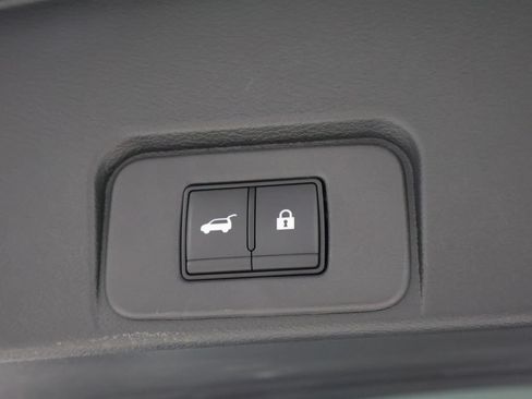 Used 2023 Nissan Rogue Platinum w/ Platinum Premium Package AWD/4WD image 22
