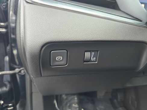 Used 2023 Buick Enclave Essence w/ Experience Buick Package image 20