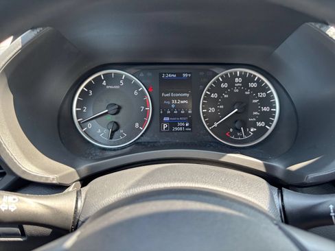Used 2025 Nissan Sentra S FWD image 36