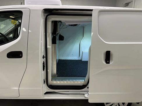 Used 2021 Nissan NV200 SV image 19