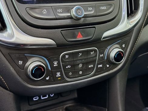 Used 2020 Chevrolet Equinox Premier image 18