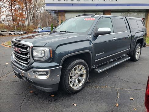 Used 2017 GMC Sierra 1500 SLT w/ SLT Premium Package image 2