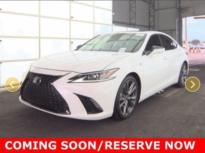 Used 2019 Lexus ES 350 F Sport w/ Accessory Package 2