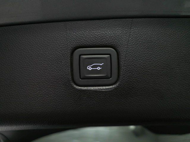 Used 2024 Chevrolet Blazer Premier w/ Driver Confidence II Package AWD/4WD image 38