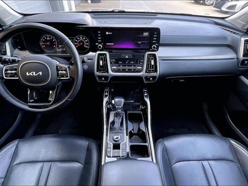 Used 2022 Kia Sorento SX FWD image 14
