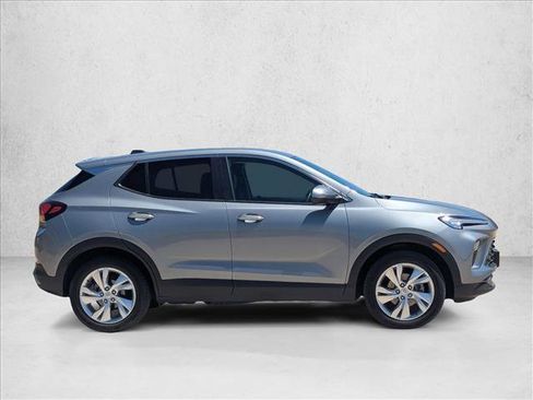 Used 2025 Buick Encore GX Preferred FWD image 4