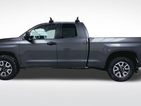 Used 2017 Toyota Tundra SR5 w/ TRD Off Road Package image 16