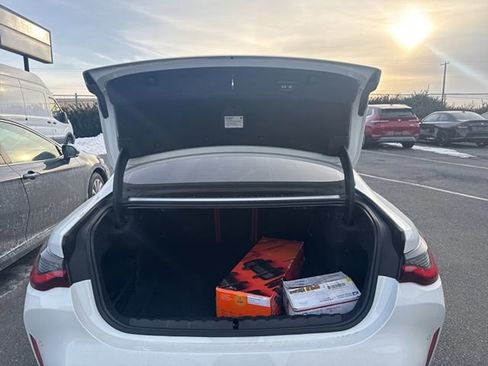 Used 2021 BMW M4 Competition image 12