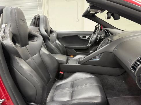 Used 2017 Jaguar F-TYPE R AWD/4WD image 12