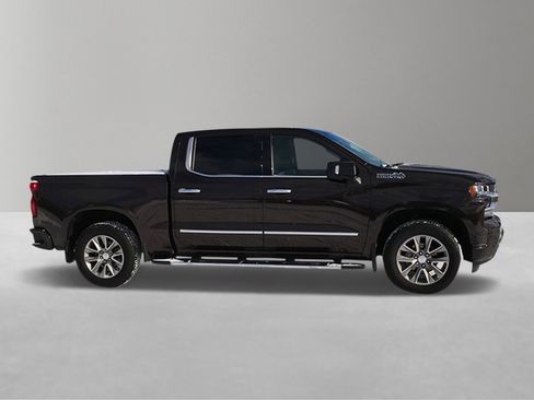 Used 2019 Chevrolet Silverado 1500 High Country w/ Safety Package II image 5