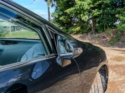 Used 2015 Toyota Venza XLE w/ XLE Premium Package FWD image 12