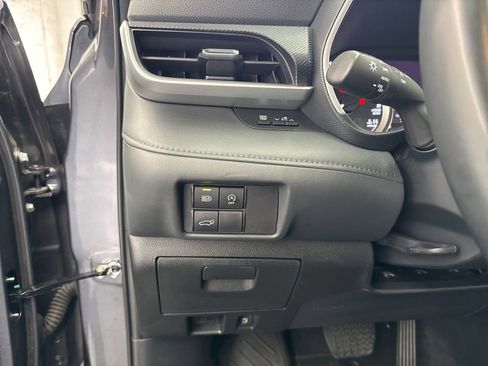 Used 2023 Toyota Highlander XSE AWD/4WD image 35