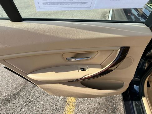 Used 2013 BMW 320i xDrive 320i xDrive Sedan 4D image 25