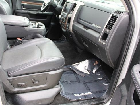 Used 2017 RAM 1500 Laramie w/ Convenience Group AWD/4WD image 24