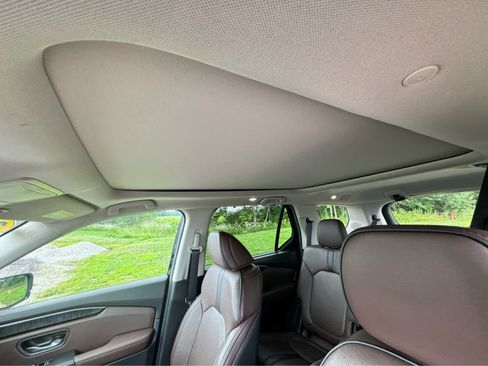 Used 2025 Honda Pilot Elite image 40