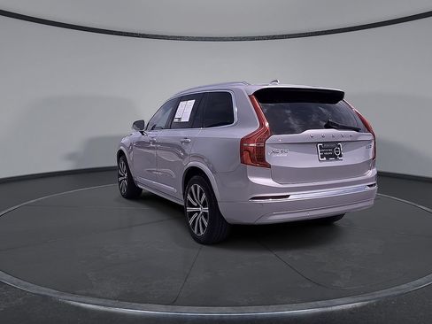 Certified 2025 Volvo XC90 B5 Core AWD/4WD image 15