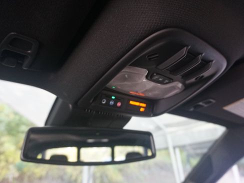 Used 2025 Chevrolet Colorado ZR2 w/ Midnight Edition image 30