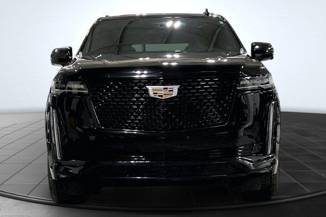 Used 2022 Cadillac Escalade Premium Luxury AWD/4WD image 3