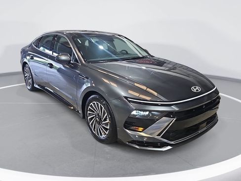 New 2026 Hyundai Sonata SEL FWD image 3