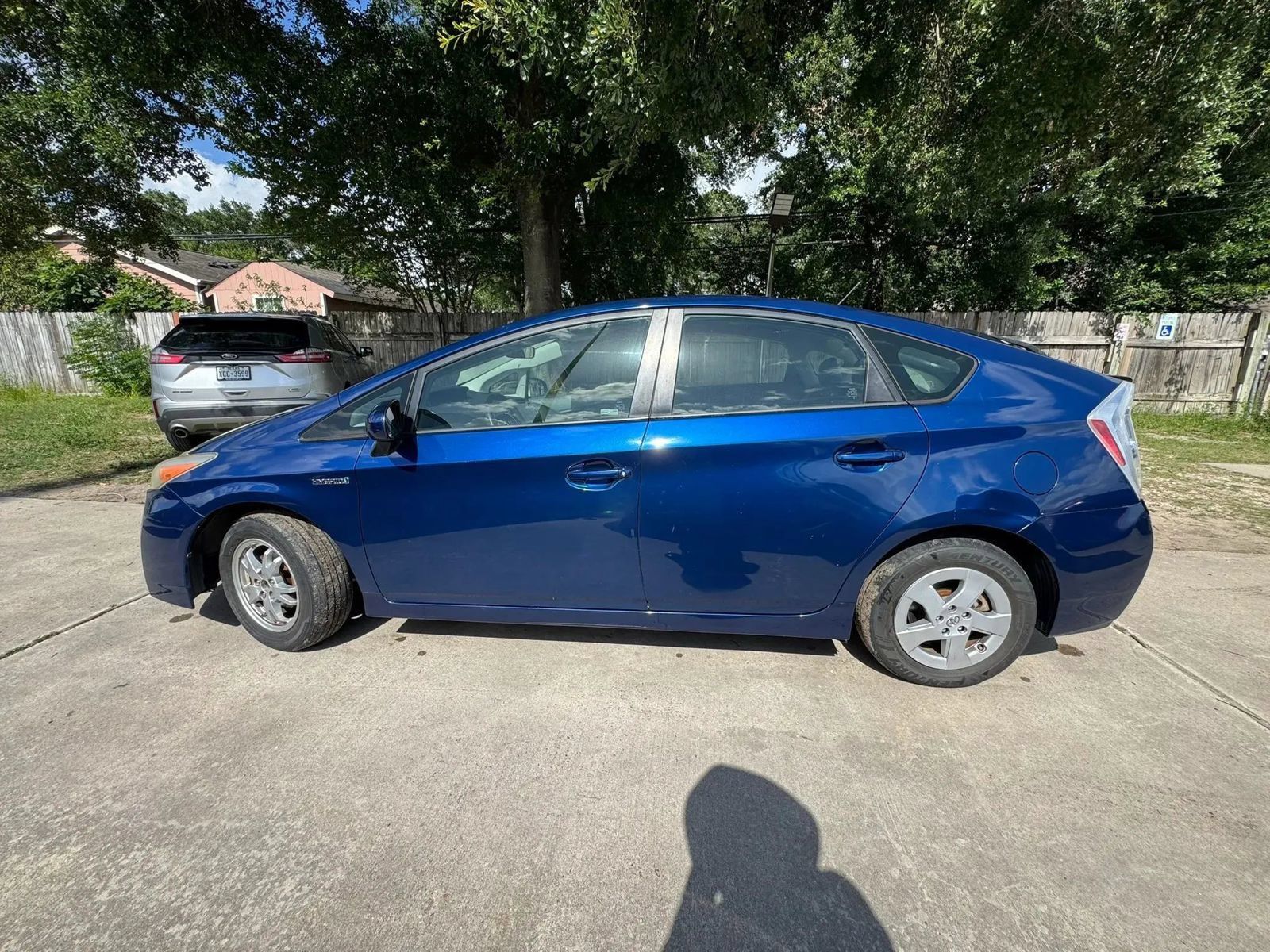 Used 2010 Toyota Prius Three w/ Navigation Pkg FWD image 8