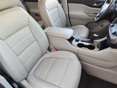 Used 2018 GMC Acadia Denali w/ Technology Package image 15