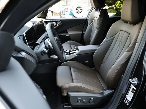 New 2026 BMW X3 xDrive30 w/ Premium Package image 17