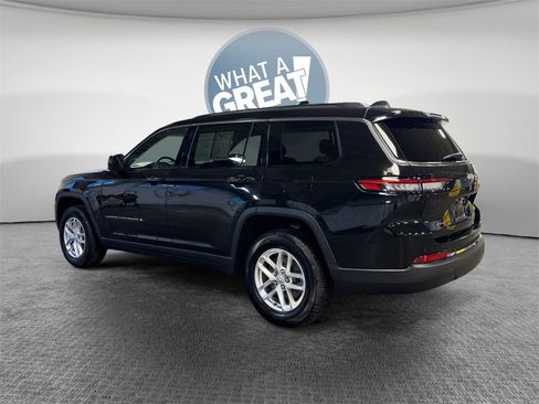 Used 2023 Jeep Grand Cherokee L Laredo image 6
