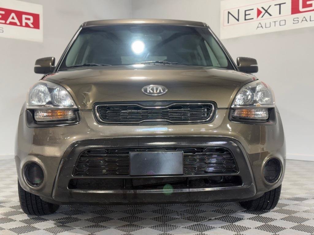Used 2013 Kia Soul + FWD image 4