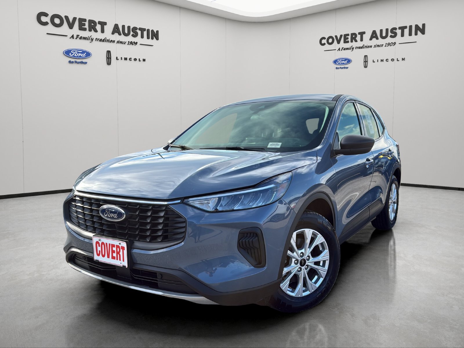 Used 2025 Ford Escape Active FWD image 1