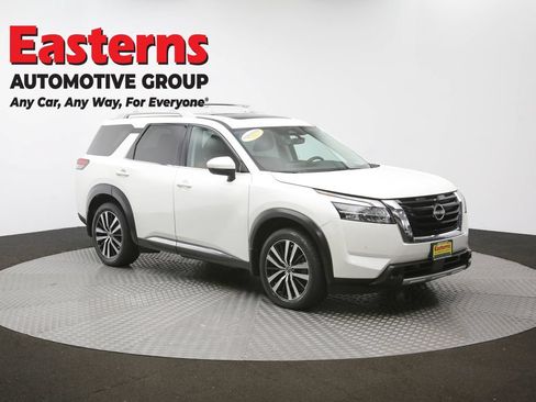 Used 2023 Nissan Pathfinder Platinum AWD/4WD image 53