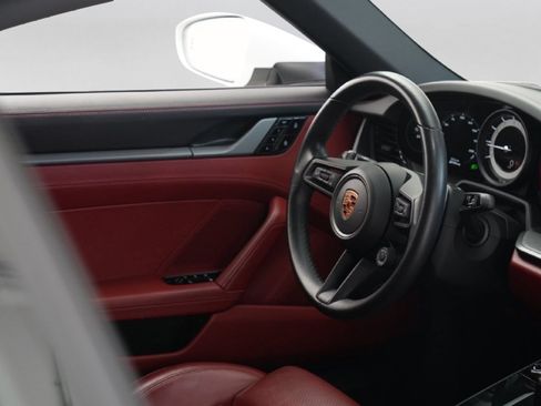 Used 2020 Porsche 911 Carrera S RWD image 31