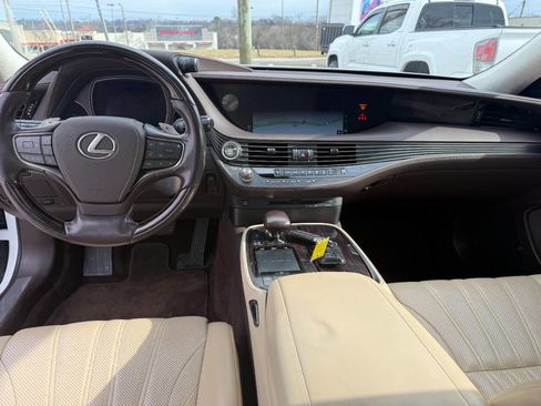 Used 2018 Lexus LS 500 Base 4dr Sedan w/ Interior Upgrade Package image 14