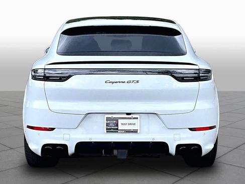 Used 2022 Porsche Cayenne GTS AWD/4WD image 5