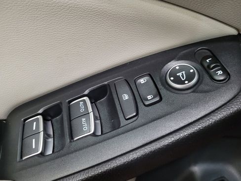 Used 2018 Honda Accord LX image 27