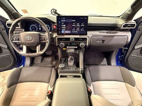 Used 2024 Toyota Tacoma TRD Off-Road w/ TRD Off Road Upgrade Package AWD/4WD image 18