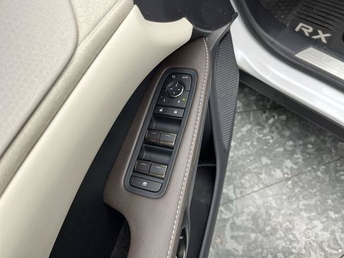 Used 2026 Lexus RX 350 AWD w/ Convenience Package image 9