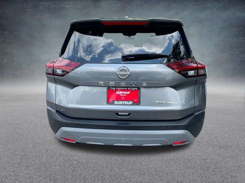 Used 2023 Nissan Rogue SV image 15